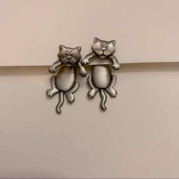 Cat Earrings - Picture 1 of 3